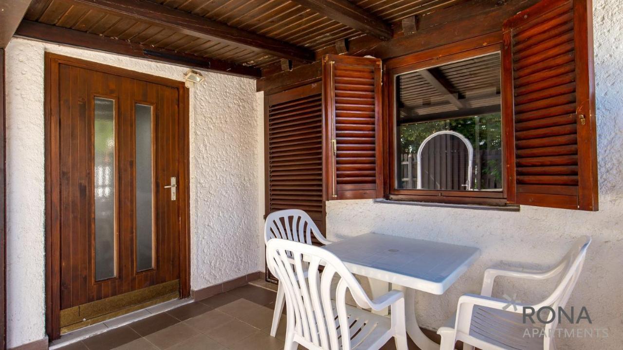 Rona Holiday Home Ana 포레치 외부 사진